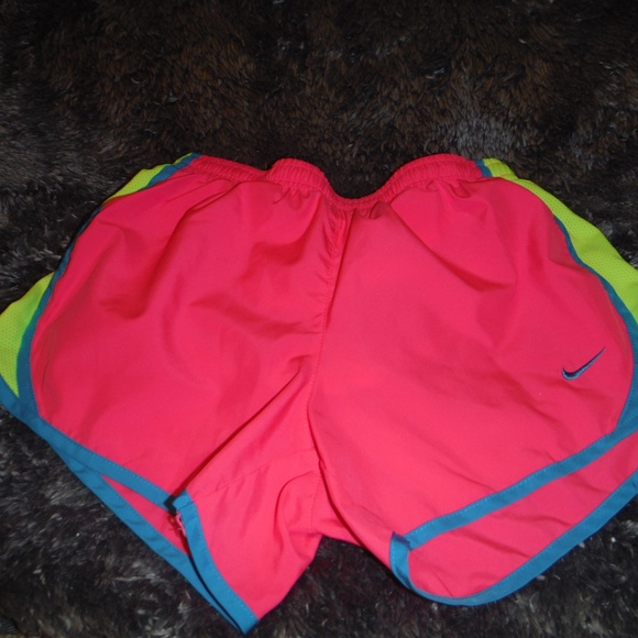 Nike Other - NIKE DRI FIT M GIRLS